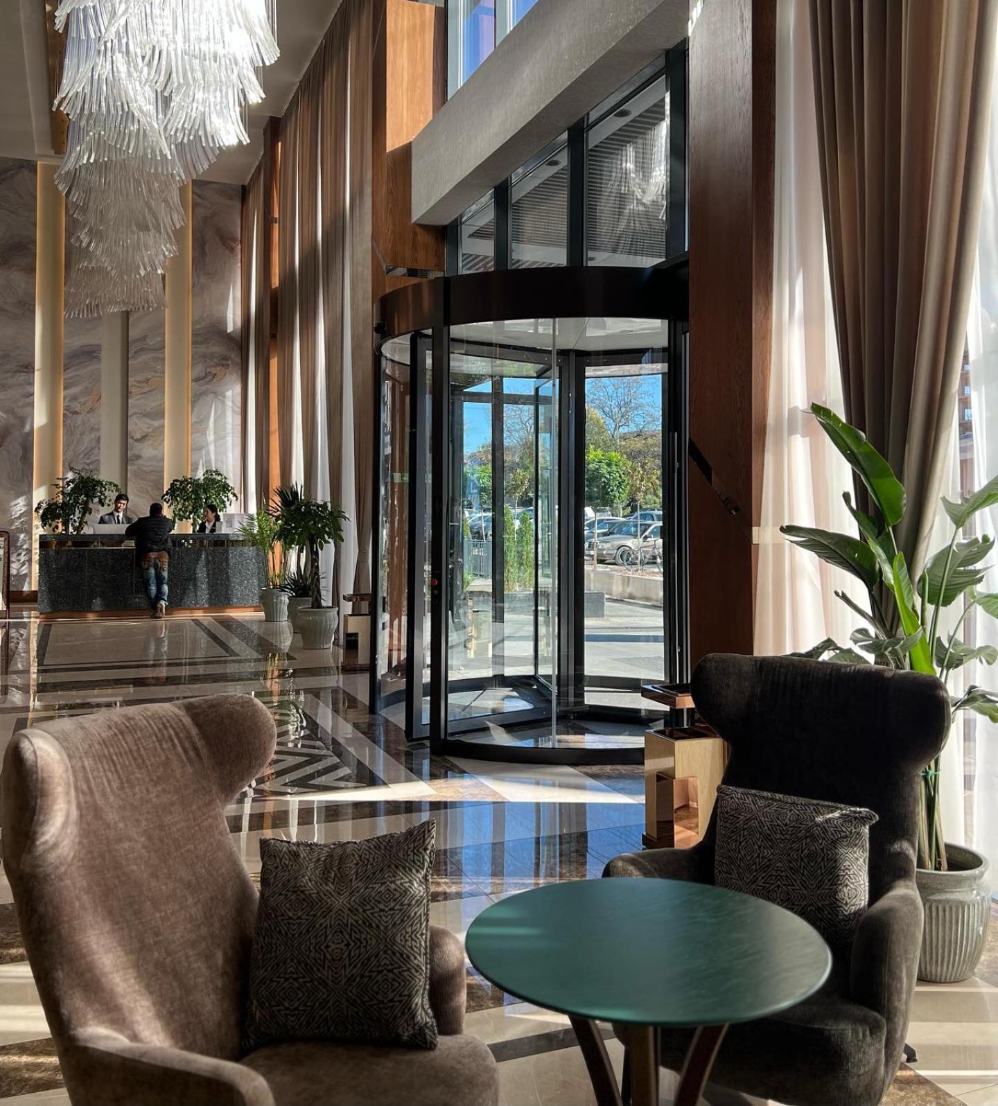 Sofia International Hotel Bischkek Exterior foto